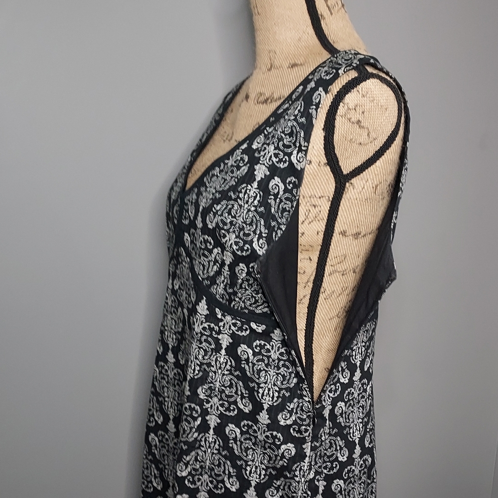 Loft, black & white size 12 dress - Picture 3 of 6